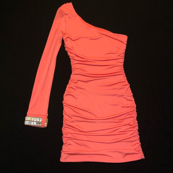 Dress - Picture 3 of 5